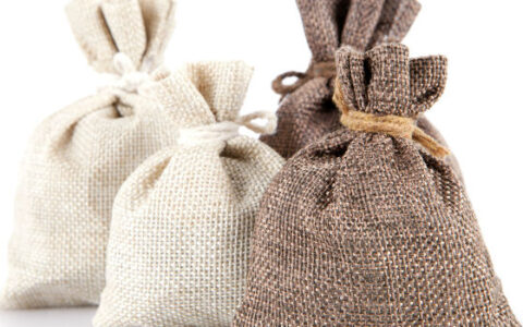 商家举报拼多多涉嫌“二清”，拼多多回应：已于2017年引入平安银行托管，不再触碰交易资金