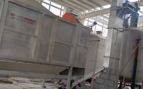 全自动吨袋拆包机是哪年发明的呢?拆包效果怎么样?