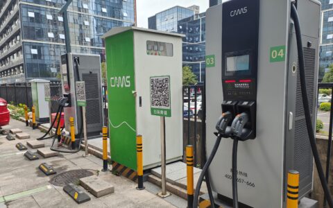 充电枪这几年有哪些变化，特斯拉充电枪标准能成为汽车界的Type-C吗？