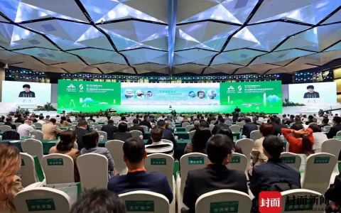 住建部总经济师、中国规划学会理事长杨保军：城镇化后期低碳街区探索具有重要示范意义