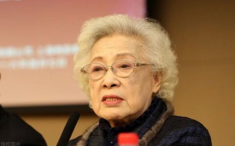 人民艺术家秦怡在沪病逝，44岁患癌仍活到了100岁，怎么做到的？