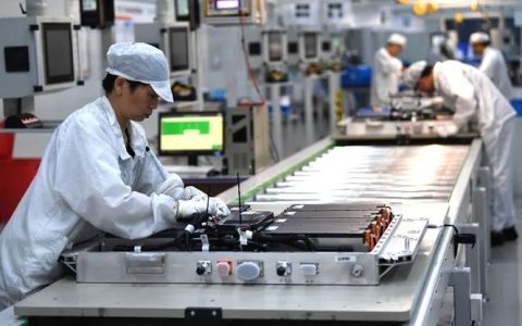 谁在争抢钠电池？