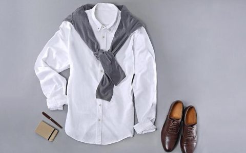 男装推荐——罗蒙男装怎么样罗蒙 ROMON 夹克男2022春秋季商务休闲翻领外套百搭纯色舒适上衣服男装 LH8229 黑色 2京东好评率96%无理由退换京东配送旗舰店罗蒙 ROMON 夹克男2022春秋季商务休闲翻领外套百搭纯色舒适上衣服男装 LH8229 黑色 2¥238（罗蒙男装是什么档次）