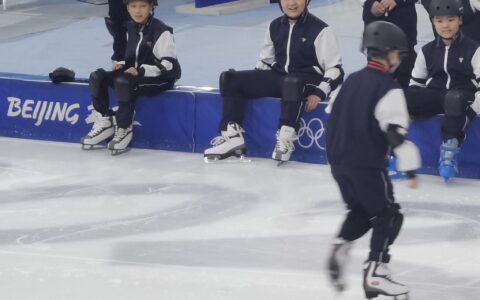 在“冰丝带”上综合实践课是什么体验？让小学生告诉你-冰丝带比赛项目