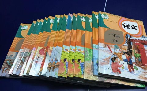 小学课外书怎么选？资深教师透露：教材中隐藏着课外阅读书目