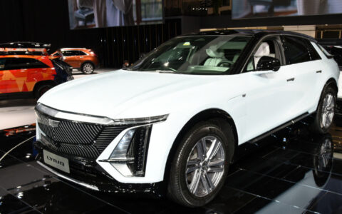 入门版续航653公里，凯迪拉克LYRIQ锐歌为何不建议买？-凯迪拉克锐志