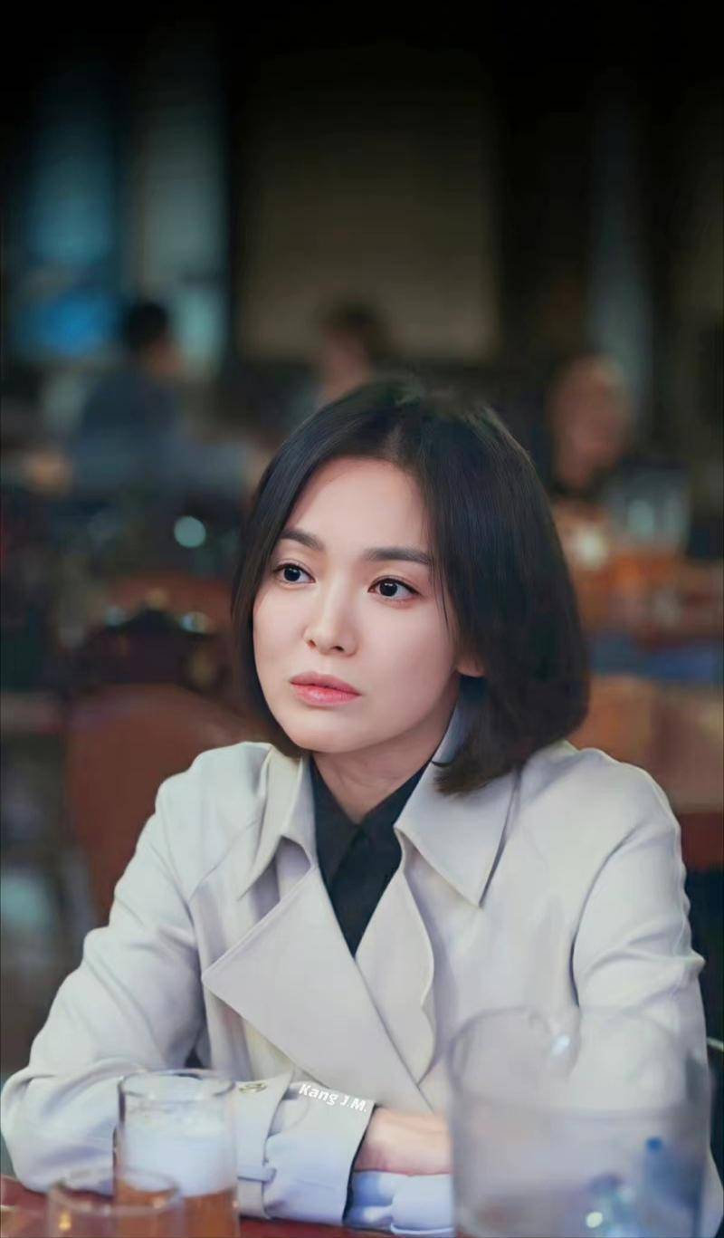 黑暗荣耀2什么时候播第三季？何道英吃“紫菜饭团”喜欢文东恩吗(黑暗与荣耀手游官网下载)