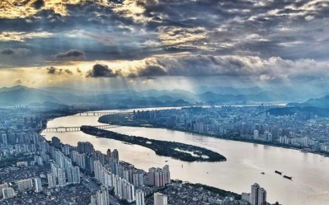 “美食荒漠”？ 温州：不存在的！-温州美食背后的故事作文