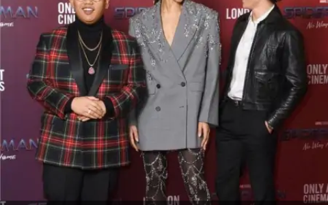 《蜘蛛侠：英雄无归》三代蜘蛛侠相聚已成定局，但梅姨可能死去