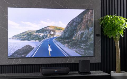 如画的客厅，藏在海信激光电视中