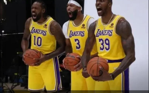 NBA西部半决赛第二场：勇士主场127比100大胜湖人 总比分战成1比1(西部半决赛勇士对雷霆)