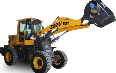 935装载机四驱四缸发动机带0.7方搅拌斗（装载机四缸柴油机哪个品牌好）