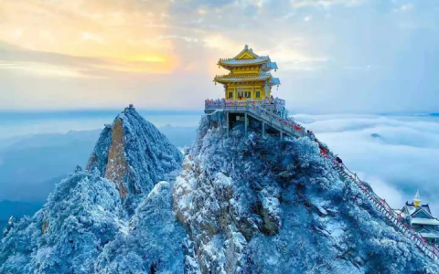 想去洛阳栾川老君山玩一玩，有没有攻略介绍一下，谢谢？(栾川老君山1日游最佳路线)