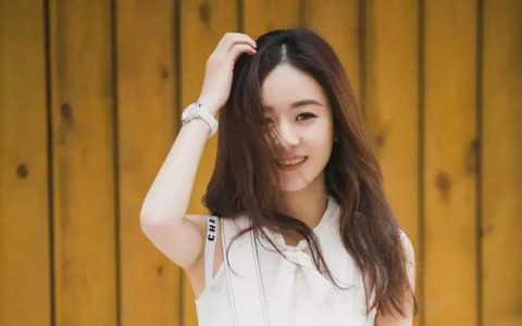 赵丽颖产后现身，身材恢复苗条，明星妈妈的产后恢复“秘诀”-赵丽颖产后气质变化大