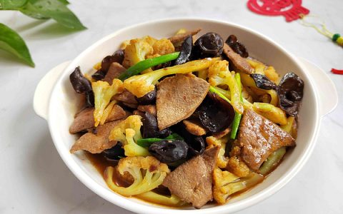 春季不养肝，脸上爱长斑！建议女人多吃6种“清肝菜”，排毒润肤-养肝吃什么菜好