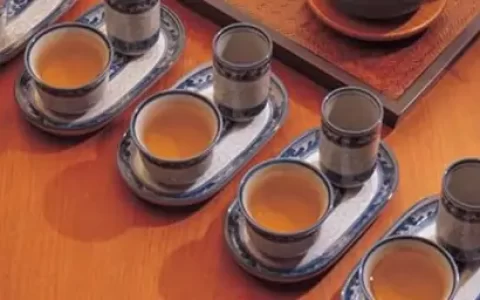 生派熟派，大益普洱茶的口感与价值辨析-大益的生茶哪个好喝