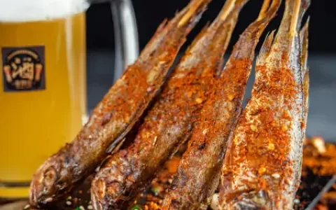 烧烤要准备的东西和技巧，烤出色香味俱佳的美食(烧烤需要准备什么调料和食材)