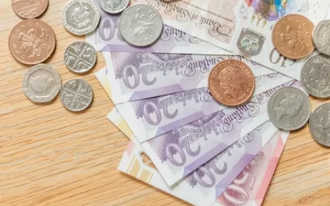 人民币能替代美元成为国际货币吗-人民币代替美元结算是真的吗