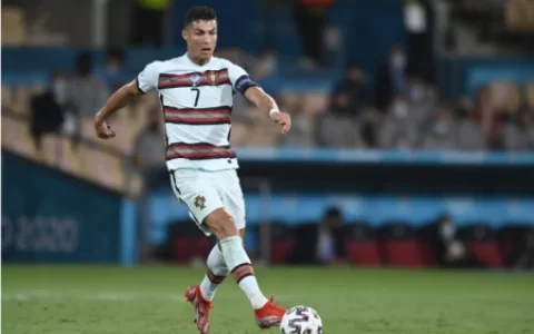 总裁和二弟互换东家？法媒：尤文考虑用C罗交换伊卡尔迪！(c罗与尤文签几年合同)