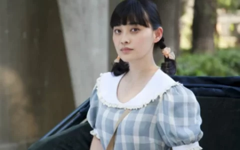 《父母爱情》原著，生了7个孩子的安杰，到死都没得到过爱情-父母爱情安杰生产