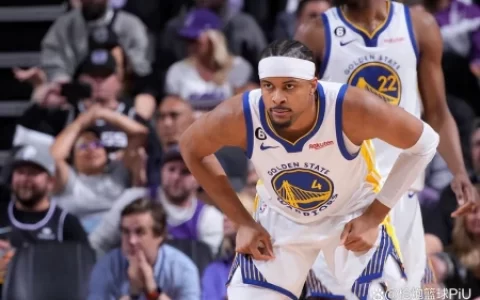 科尔“舍车保帅”培养库里替身！他是利文斯顿二代 更配水花(科尔和库里谁3分厉害)