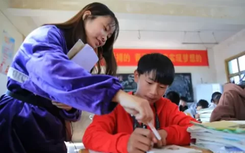 二年级怎样提高语文成绩？分享一点干货给大家(小学语文二年级怎么提高成绩)