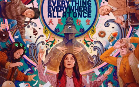 《瞬息全宇宙》：人到中年知天命，活着还是死亡，只在一瞬之间(瞬息的读音是什么意思)