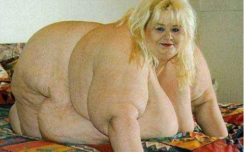 身高160cm,女性标准体重是多少？别身材焦虑了，一个公式帮你算(身高160厘米女人体重多少标准)