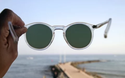 什么是偏光镜（什么是偏光镜太阳镜）