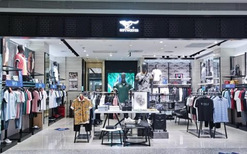 60、70岁男人，穿什么牌子的衣服更得体？推荐这8个国产男装品牌（60多岁穿哪个牌子男装）