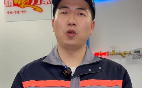 暖气片中的水可以放出使用吗？——情暖万家，做您身边的供…（暖气片里的水放了好还是不放好）