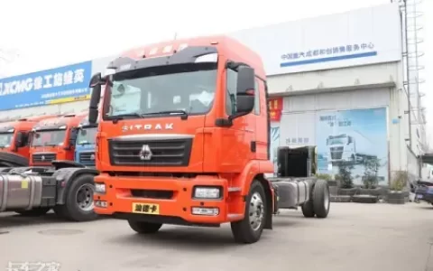 240马力配8挡变速箱，带四路影像，重汽汕德卡G5有点东西（汕德卡进气压力多少正常）