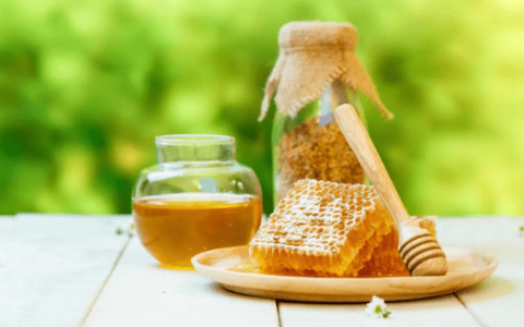 揭秘蜂蜜加白醋加温开水的减肥真相-蜂蜜加白醋温开水有什么功效与作用