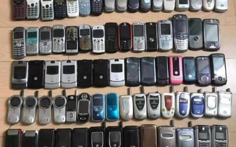 怀旧之夜：各位观众，还记得你的第一台智能手机是什么型号吗？(第一款智能手机是谁发明的)