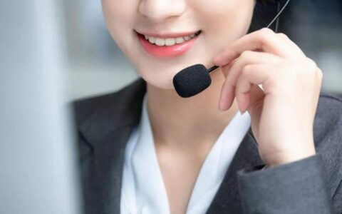 工信部最新要求：老人拨打运营商电话，需一键接通人工客服