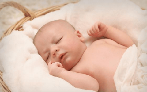 出生一个月的宝宝大概长多少厘米？这是为什么？-出生一个月宝宝长多少斤