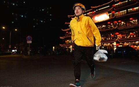 宁肯找工作“挤破头”，这3个“月入过万”的工作，也没人愿意干！