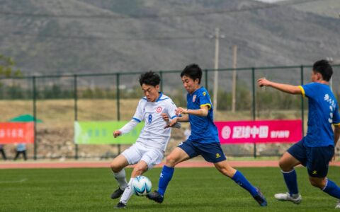 神秘之师背后的女足功勋与“孩子王”(女足队长)