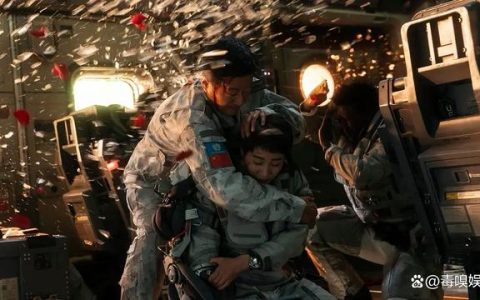 《流浪地球3》海报官宣，演员阵容已确定，于2027年春节上映(流浪地球官方海报原图超清)