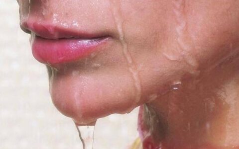 如何判断身体里面湿气重？怎么最快去除湿气？-怎样判断体内湿气