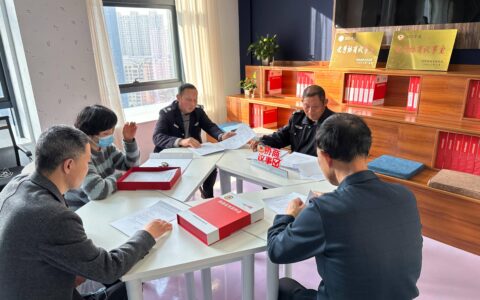 盐南高新区新河街道金水湾社区协商议事助力小区景观河环境提升