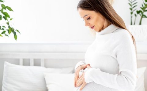 怀孕初期症状有哪些-怀孕多久能用验孕棒测出来