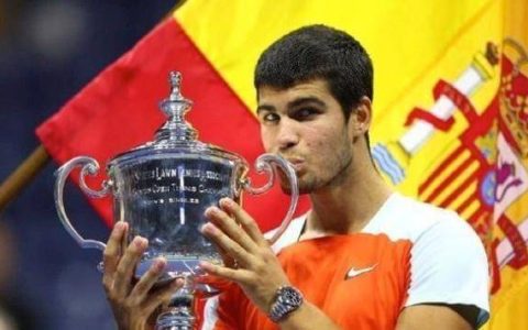 原创
19岁真好？阿卡夺冠7战耗时24小时！连赢3场5盘战，曾打到凌晨3点（阿卡阿卡波糖胶囊）