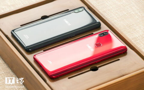 【IT之家开箱组】vivo NEX星钻黑与宝石红对比图赏