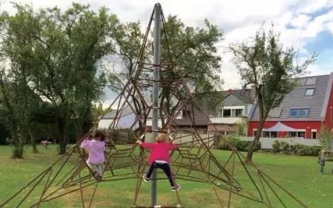 面对德国人育儿的“狂野不羁”，美国最开放的父母居然都败了-德国人对待孩子和中国人对待孩子