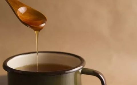 阿胶和蜂蜜水一起喝吗?阿胶能加蜂蜜吗?-阿胶可以和蜂蜜一起喝吗?