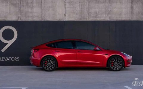 特斯拉劳动节也没闲着：一手涨价，一手上线新车(特斯拉突然降价老车主有补贴吗)