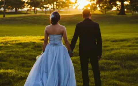 男人最爱听的3种肉麻情话，说的越多，男人爱你越深！-男人最爱听的6句情话是什么