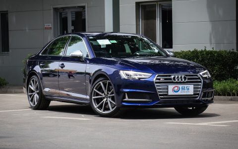 奥迪S4：豪华与运动并存的高性能战士