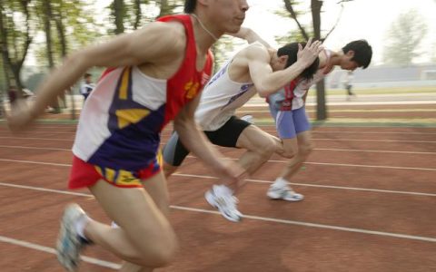 运动会加油稿小众惊艳(校园运动会加油稿30字30篇)